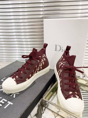 出厂： 高邦20 19ss DIO* OBLIQUE 穿孔科技针织高筒运动鞋市面上唯一对版高端品质 原版拆解开发，每个细节都不放过，真正意义上的原版复刻，鞋面1