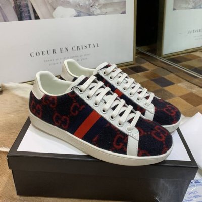 古奇gucci 官网最新款休闲时尚情侣鞋，爆款版型简洁大气，情侣专属.独有的官网最新品牌元素元素古奇原版装饰，时尚又大方，面料原版牛皮羊皮内里，官网指定耐磨休闲