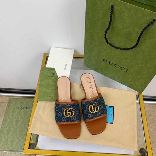 出厂价 代购级Gucci 经典拖鞋 彩色系列 超适合夏天经典GG扣 全部都是开模五金 非常有厚度，并且有光泽度鞋面小牛皮，不会很硬，上脚很舒服，软软的。垫脚山羊