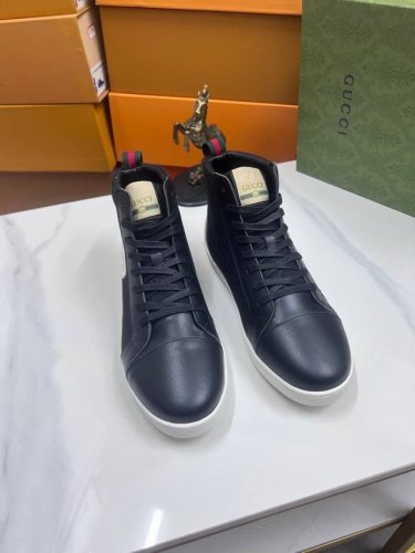 出厂价： 古奇 休闲板鞋 高帮官网同步新款 进口打蜡牛皮真皮内里制作原版中底 私家定制滴胶发泡大底大底组合 38-44J