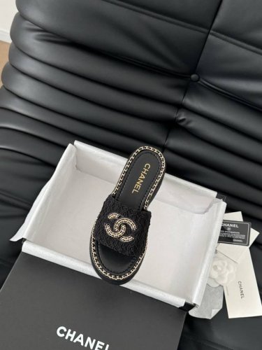 Chanel 25C春夏新款全系列链条拖鞋全系列首发 专柜有的我都有！高版本高品质鞋面牛皮 原版面料 内里羊皮 原版大底Size:35-39 其他码数定