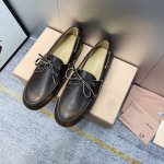 出厂价 顶级品质 独家首发miumiu*缪缪厚底2024年新款英伦风厚底乐福鞋 怎么穿都好看今夏时髦精最爱 看起来不怎么舒服 上脚超级舒服 超级重工 每一双都是