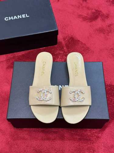 工厂平底 高跟 Chanel 24P新款菱格拖鞋 春夏新款，高版本高品质。 鞋面垫脚羊皮，真皮大底！ Size:35-39 40 41订