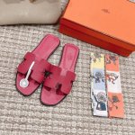 Hermes 爱马仕h拖鞋oran凉鞋系列时尚又百搭 超级舒服 每个细节都做到极致 原版swift小牛皮 原版1:1独家私模鞋面 原版真皮沿条大底 包装 每对鞋