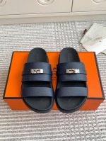 Hermes 爱马仕H家chypre系列 Kelly扣二舅拖鞋 顶级品质 鞋面：进口小牛皮 掌纹牛皮 进口牛京垫脚进口丝绸牛皮，原版开模大底 女码35-40 4