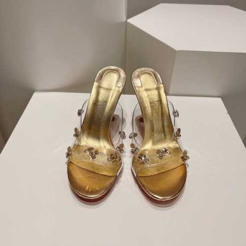 顶级版 原版盒P350 christian Louboutin | 2024S原版做货重工Cl 经典Degraqueen水晶高跟鞋～ 鞋面：采用透明的Pvc鞋面