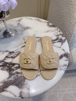 出厂价P Chane*新款双Ｃ翻盖菱格平底拖鞋 夏日必备单品 精致又秀气 上脚超赞 复古又时髦 鞋面小牛皮 内里垫脚羊皮 意大利真皮大底 尺码35-39 40