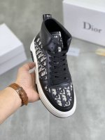 工厂价 实价 Dior 2024迪奥原版系带高帮男鞋 经典款休闲鞋本款是官方主打经典款，1:1质量，原厂名师制作，采用优质牛皮配原版材料舒适透气网布內里猪皮鞋垫