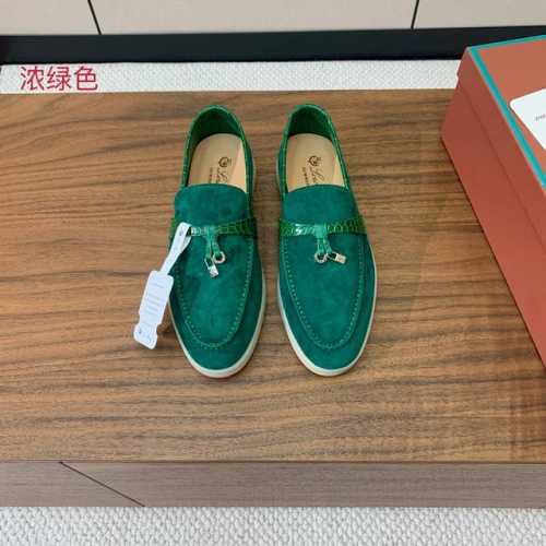 高版本 男款10 Loro Piana 拼色乐福鞋。意大利顶级羊绒复古优雅低调奢华。时尚性与皮料实用性同样兼具依然全网最高品质。鞋面羊京压纹皮。手工缝线，水染皮