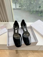 G987所见即所得jimmycho*吉米周25S早春爆品 顶版 尖头水钻中空包头玛丽珍高跟鞋这也太仙了叭，像艺术品一样美到窒息的很生动形象，很温柔很仙女，仿佛能