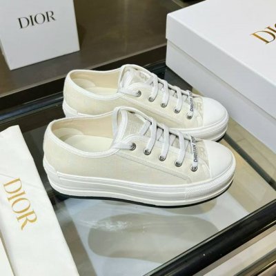 Dior迪奥2025Walk'n系列 皮面印花厚底帆布鞋 休闲运动鞋原版购入开发 做货 这款 Walk'n'Dior 厚底运动鞋是一款时尚单品，提升该系列的格调