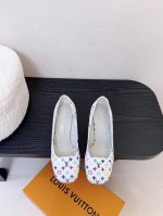 Louis Vuitton Lv Swing 高跟鞋最火最新金属跟玛丽珍后空粗跟凉鞋字母标高跟单鞋 原版开模V型金属跟！ 鞋面：小牛皮 牛漆皮 内里垫脚：羊皮