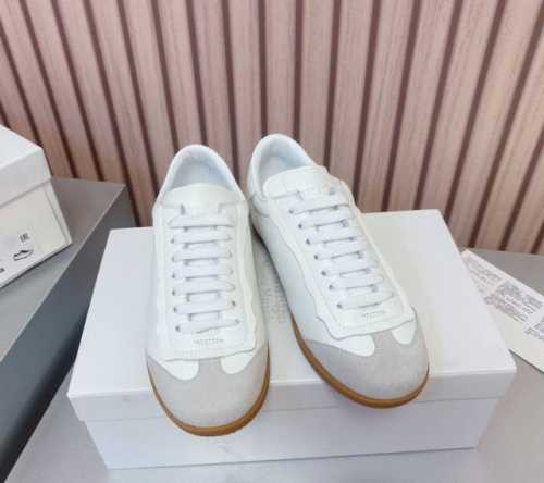 高品出厂 跑量款 Maison Margiela Mm6极简德训鞋~~ 各大博都主有荐推的 永不褪色的训德鞋 绝对人手入必的德训运动鞋 原版开发 选料对色完美大