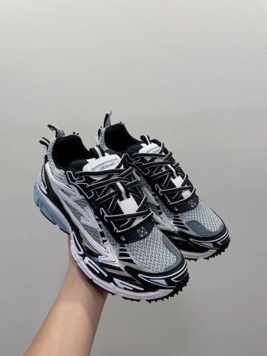 Off-White C O Virgil Ablon 2024S Ow最新情侣款机能鞋-透气-轻便-百搭绝绝子～ Brb潮奢×运动三箭头，环保减震材质+科技高透