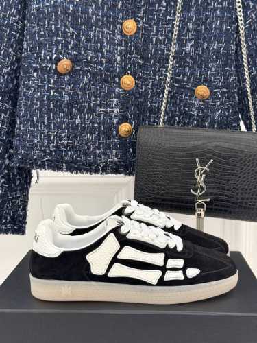 Amiri 25Ss早春新品情侣款星星骨头鞋德训鞋全系列配色 完全长在审美点上板型公认的没有任何包袱 一搭一个准侧面骨头星星拼接就是整双鞋子的精髓所在全手工一块