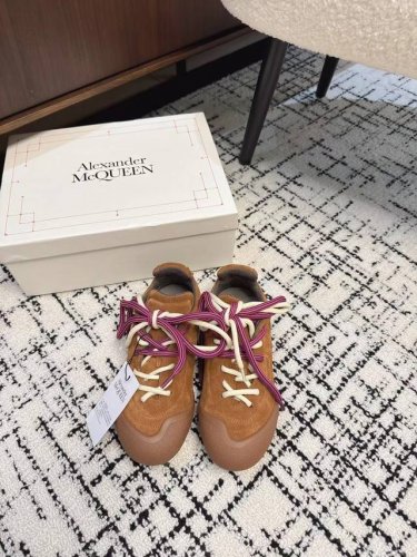 代购级p 官网同步飞机盒包装 Alexander Mcqueen 亚历山大 麦昆 24Ss 秋冬最新 Flexion系列 情侣款 复古 休闲 运动鞋 原版购入开