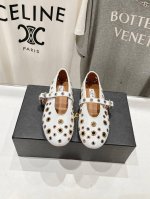 高版本出厂 独家新品 Alaia 阿莱亚24Ss 走秀款糖果色网面平底芭蕾舞鞋 最近超火的一款平底鞋 章小蕙同款 甜酷芭蕾风 人气超高的一款芭蕾舞鞋，浪漫又迷人