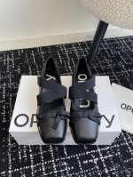 代购级 Open Yy 24Ss 秋冬新款 韩国 复古 芭蕾鞋 新款持续上新中！Openyy最新款芭蕾舞鞋 这款也很美的噜！ 仔细看好像在光下会闪光哎，网状的设