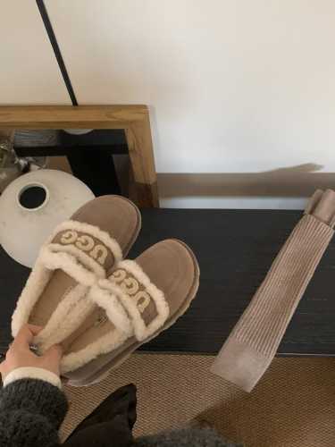 Ugg毛巾刺绣家族厚底乐福系列今年火的一塌糊涂Size：35-40 三色
