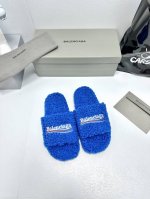 独家发售 S 巴黎世家秋冬潮品 羊羔毛毛拖 ！ Balenciaga Political Campaign 徽标刺绣！ 欧美名媛 明星 网红girl 大爱款 精