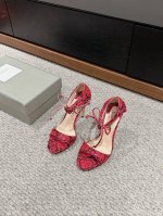 顶级品质 Tom Ford Ss24 New Arrival～ 2024春夏新品｜罗马高跟凉拖鞋 Tom Ford 是一个奢华 时尚摩登品牌！ 设计风格大胆，奢