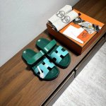 女款 男款10 品牌：Hermes 编号：H8018-210199 颜色：拼色新色系 码数:35一40 38-45 鞋面材质：进口小牛皮 大底材质：Tpu防滑耐