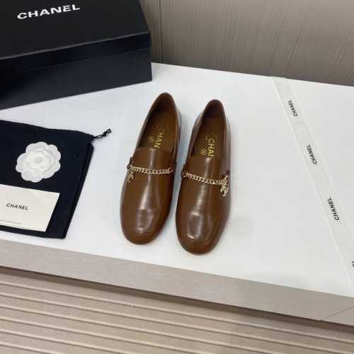 出厂价 顶级品质 Chanel香奈儿24最新 Vintage复古双c扣链条小金球乐福鞋 梦回校园系列，岁末明星同款，上脚秀气，脚感无敌好穿，小圆头大气简约，鞋面