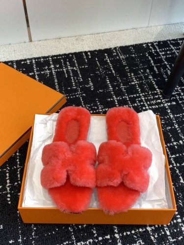 代购级 爱马仕hermes经典泰迪毛拖，各大网咖主推款，顶级品质 蓬松柔软舒适羊羔毛 羊毛 真皮大底 Size：#35-42 41 42订做不退换