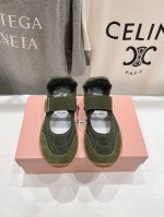 高版本出厂 MiuMiu 缪缪2025ss最新款厚底休闲运动鞋 阿甘鞋德训鞋休闲**百搭潮鞋，新出的舒适度真的让人一整个心都融化厚底帆布设计时尚简约高级可随意搭