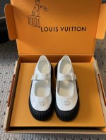 顶级版本 Louis Vuitto* 24秋冬 Lv 路易威登秋冬新款复古厚底鞋 玛丽珍 可爱十足非常减龄，完全不害怕显腿短，穿上后显得腿又瘦又直，超级推荐！