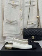 厂价 Chane* ｜小香24S春夏新品 米兰走秀款拼色蝴蝶结凉鞋 鞋面采用进口羊皮 特殊布料 内里垫脚均为丝绸羊皮 意大利进口牛皮大底 Size：35-39