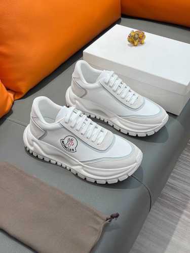 商品名称：Moncler 蒙口 正规码数: 38-44 休闲鞋 商品材料：精选 牛皮鞋面，柔软羊皮内里；原厂大底。