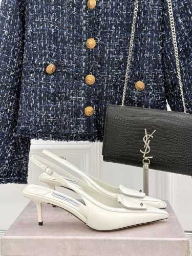 厂价 Jimmy Choo｜吉米周25Wf早春新品 高跟后空凉鞋 我们家Jc一如既往品质优越 低调不失华丽 性感又不显张扬说的就是这款 上脚太好看了 鞋型是大家