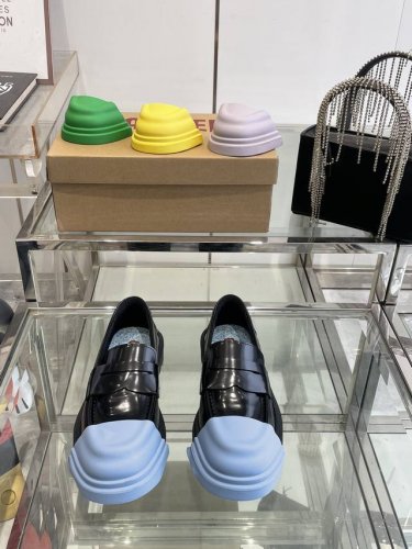 配一对鞋盖 另外20一对 Camper 西班牙潮牌25ss春夏新款 情侣款圆头乐福鞋原版一比一打造，原版开模可拆卸式胶头，撞色工艺，德比鞋超级火Camper 德