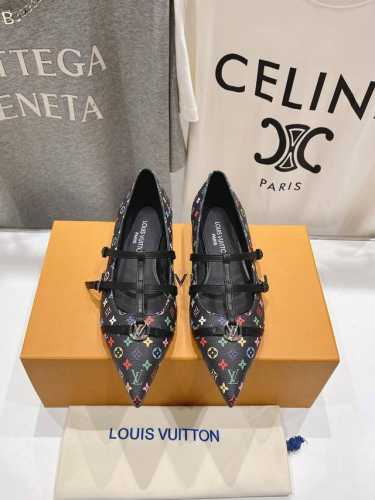 高版本出厂 Louis Vuitton ss25 new arrival LV驴牌春夏系列玛丽珍平底鞋单鞋新品简约精致，高级感满满，尽显优雅气质～上脚超好看，拉