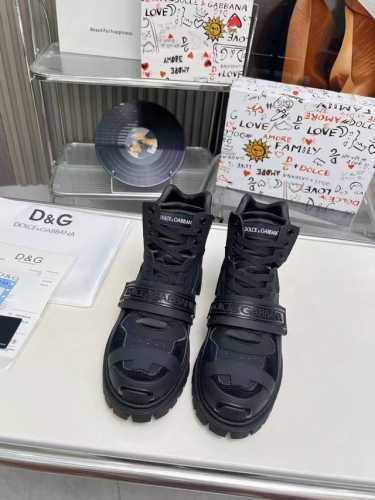 Dg*杜嘉班纳 Size:39-46码 45.46定制不退换Dg 杜嘉班纳 顶级重磅推出2024最新力作秋冬款d&G 厚底德比休闲大头鞋火爆上线，顶级的私人独家