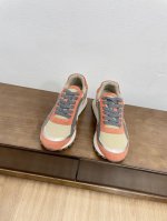 男款10情侣款顶级版本brunello Cucinelli 新款bc经典休闲鞋运动鞋 Bc是意大利知名品牌，极简主义风格，复古又高级！简约又大气，属于非常耐看的