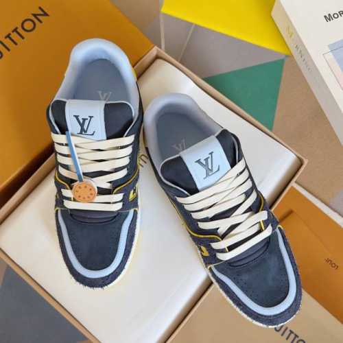 顶级版本：男款 LV TARINE路易威登 驴牌 L家 情侣款 休闲 运动鞋 滑板鞋原版购入开发 做货 本款 LV Trainer 运动鞋选用粒面牛皮革演绎复古