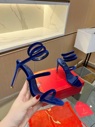 Rene Caovilla芮妮 乔薇拉 Rc 蛇型缠绕爆红仙女凉鞋系列，魅惑华丽的顶级硬货 Rc家鞋子的颜值永远在线 ♀ 新一季Cleo 散发璀璨魅力以充满活力