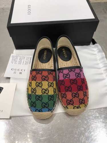 GUCCI 最新颜色渔夫鞋，原版1:1 开模橡胶注塑一体麻底，平底休闲，而且很好搭配 上脚超舒服，面料：进口特殊材料，内里 垫脚羊皮。码数：35一40 41可订