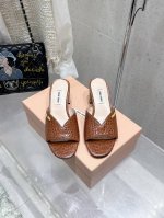 miumiu 2025ss春夏新款钻跟鞋拖鞋Zp开发 原版拆卸 miumiu真的太少女啦！超级软糯 舒适度超高！ 跟高5.5 意大利真皮大底码数：35-40 4