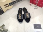 真皮底 Saint Laurent 圣罗兰、平板凉鞋早春专柜同步最新款、YSL、Logo字母扣装饰经典上乘美艳力作 专柜最火春夏系列 兼备气质 时尚 经典耐看的