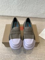 配一对鞋盖 另外20一对Camper Karst 圆头乐福鞋 小众好看Camper Karst 1975年成立的西班牙品牌淡然无极，众美从之主张简单就是一种智美