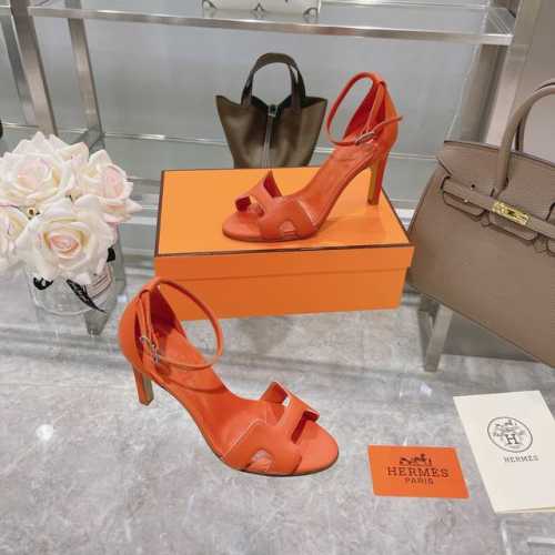 Hermès 爱马仕 掌纹 高跟气质凉鞋 耗时半年时间开发，终于完美复刻出货！爱马仕的高跟鞋是我见过最简约最耐看最有气质的！！！任何风格都能hold住跟高：9c