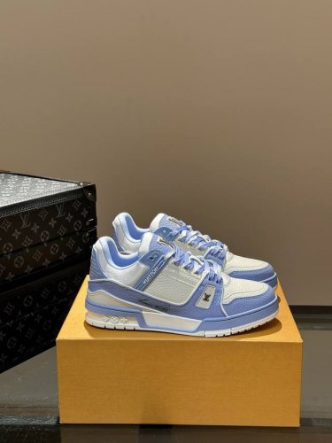 Ouis *Uitto* 奢品trainer男士休闲运动鞋 ，运动鞋记录设计师 Virgil Abloh 由复古篮球鞋激发的经典创意，此次拼接光滑牛皮革和 Mo