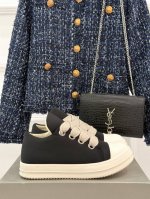厂价390 rick Owens欧文斯经典新品低帮粗鞋带面包鞋休闲鞋 原版购入开发.所有的材质都与原版一致！ 经典复古及时尚美感融于一体。非常具有高街帅气风格，