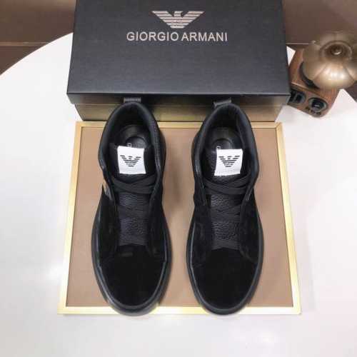 工厂 Armani 牛皮内里 阿玛尼最新新款休闲鞋 火爆热卖官网同款原单爆款 .原工厂牛皮材料1：1原板 牛皮内里，原厂发泡大底。身配件一比一开模 专柜品质 亲