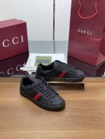 Gucci 最新2024早秋经典ace系列 轻便底 红绿织带 R O情侶休闲鞋g G运动板鞋，顶级高端品质原版购入开发，匠心打造 面 料：进口g G压花牛皮+