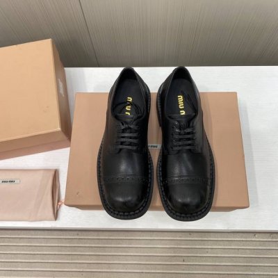 出厂价P 顶级品质 Miumiu 缪缪25Ss走秀款西部系列 复古做旧猫抓乐福鞋 今年最值得入手的靴子 没有之一！超多网红明星上脚 Miumiu今年确实泰酷辣