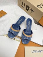 370代购级 Louis Vuitton Ss24 New Arrival～Lv 路易威登2025春夏新品高跟拖鞋 今年单宁牛仔色搭配棕色皮质，也太出彩了！ 刚
